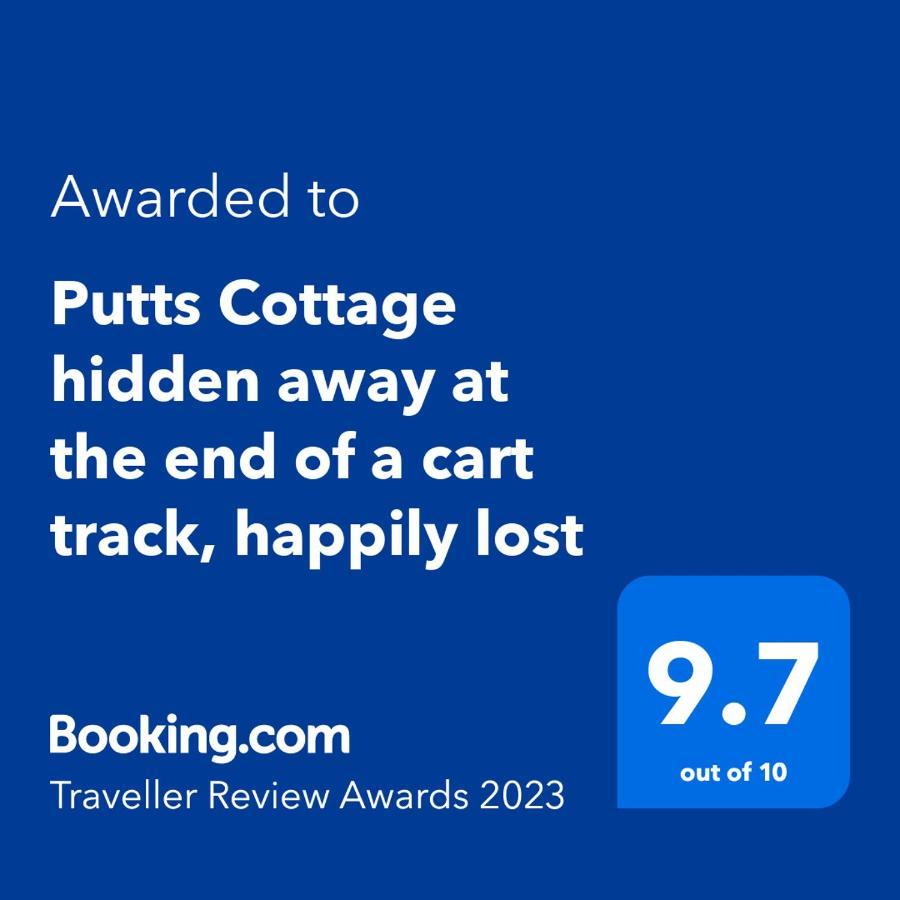 Putts Cottage Hidden Away At The End Of A Cart Track, Happily Lost Sudbury  Exterior photo